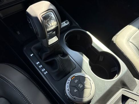 New 2025 Ford Bronco Outer Banks image 28