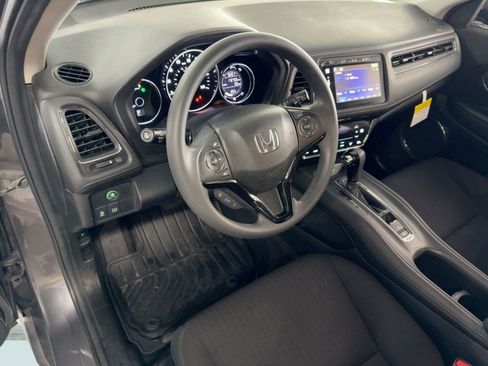 Used 2016 Honda HR-V EX image 4