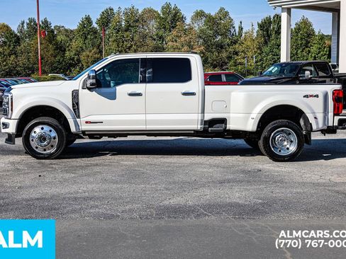Used 2024 Ford F450 Limited image 9