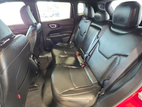 Used 2024 Jeep Compass Trailhawk w/ Trailhawk Elite Group AWD/4WD image 30