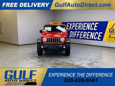 Used 2025 Jeep Wrangler Unlimited Sport AWD/4WD image 3