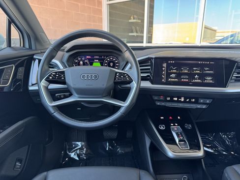 Used 2022 Audi Q4 e-tron Premium Plus w/ Premium Plus image 16