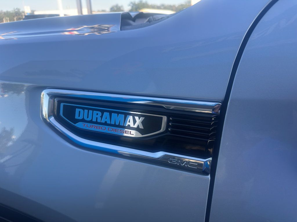 Used 2022 GMC Sierra 1500 Denali AWD/4WD image 8