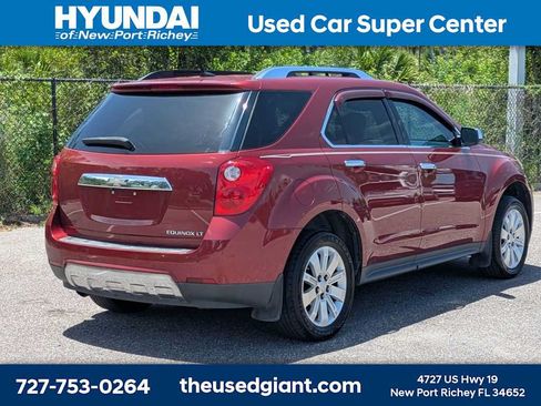 Used 2011 Chevrolet Equinox LT w/ Chrome Appearance Package FWD image 5