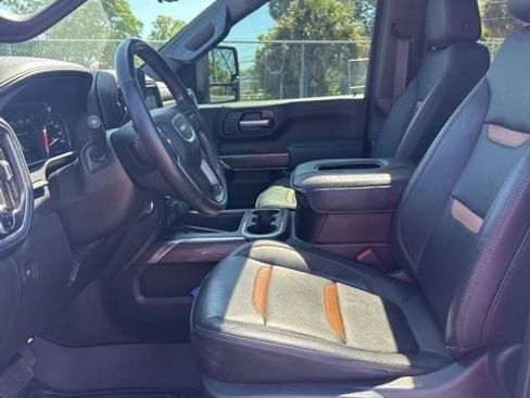 Used 2022 GMC Sierra 2500 AT4 w/ AT4 Premium Plus Package image 18
