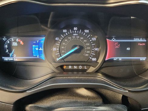 Used 2020 Ford Fusion SE FWD image 23