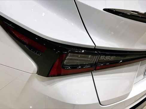 Used 2022 Lexus IS 350 F Sport w/ Navigation Package image 27