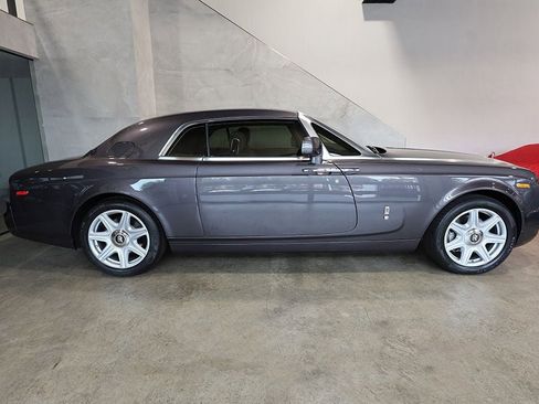 Used 2010 Rolls-Royce Phantom Coupe RWD image 11