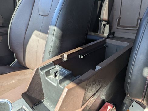 Used 2011 Chevrolet Equinox LTZ AWD/4WD image 25