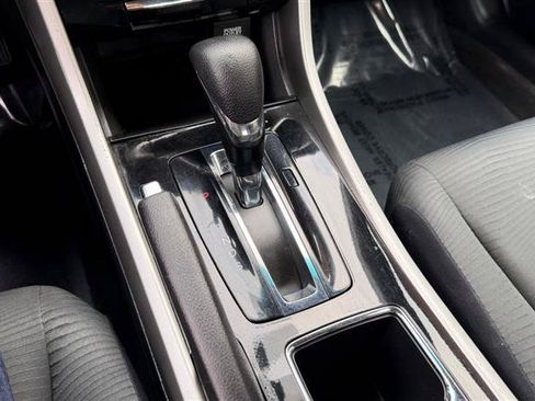 Used 2016 Honda Accord LX image 36