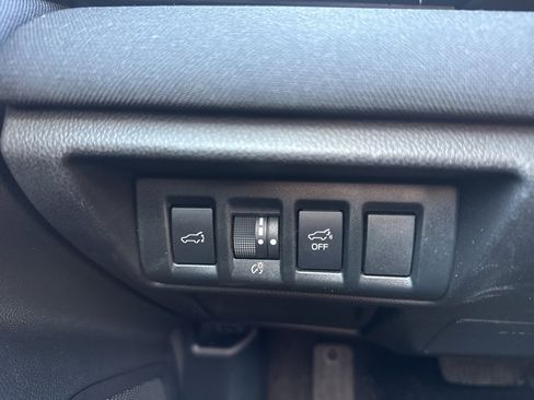 Used 2024 Subaru Outback Premium image 10