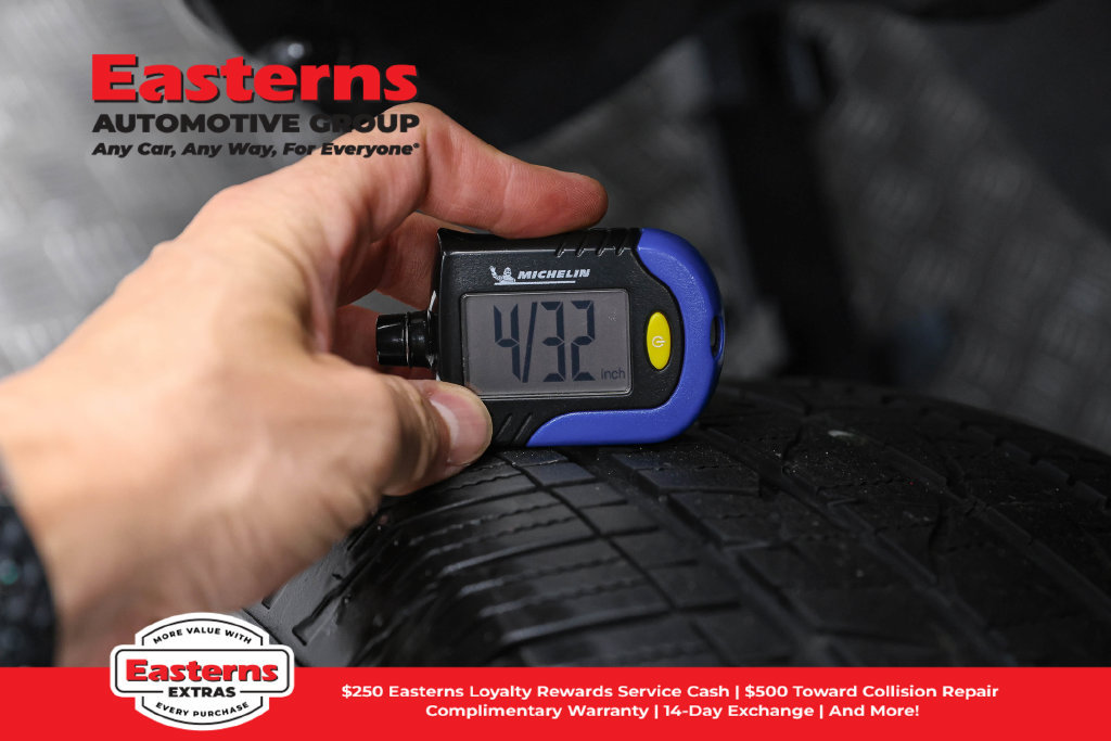 Used 2025 Toyota Tacoma SR RWD image 23