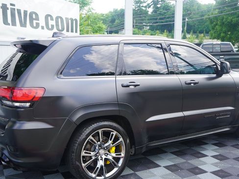 Used 2018 Jeep Grand Cherokee Trackhawk AWD/4WD image 6