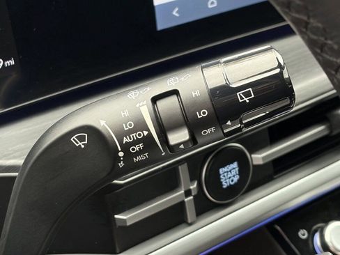 Used 2024 Hyundai Santa Fe Limited image 20