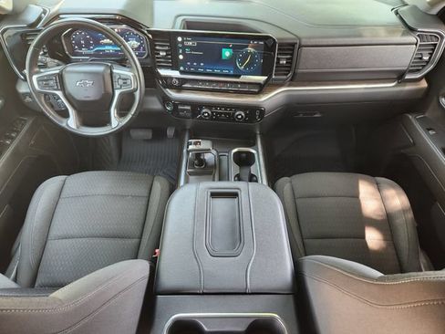 Used 2022 Chevrolet Silverado 1500 RST AWD/4WD image 25