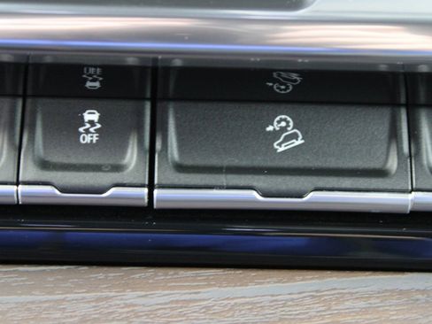 Used 2024 GMC Sierra 1500 SLT image 53