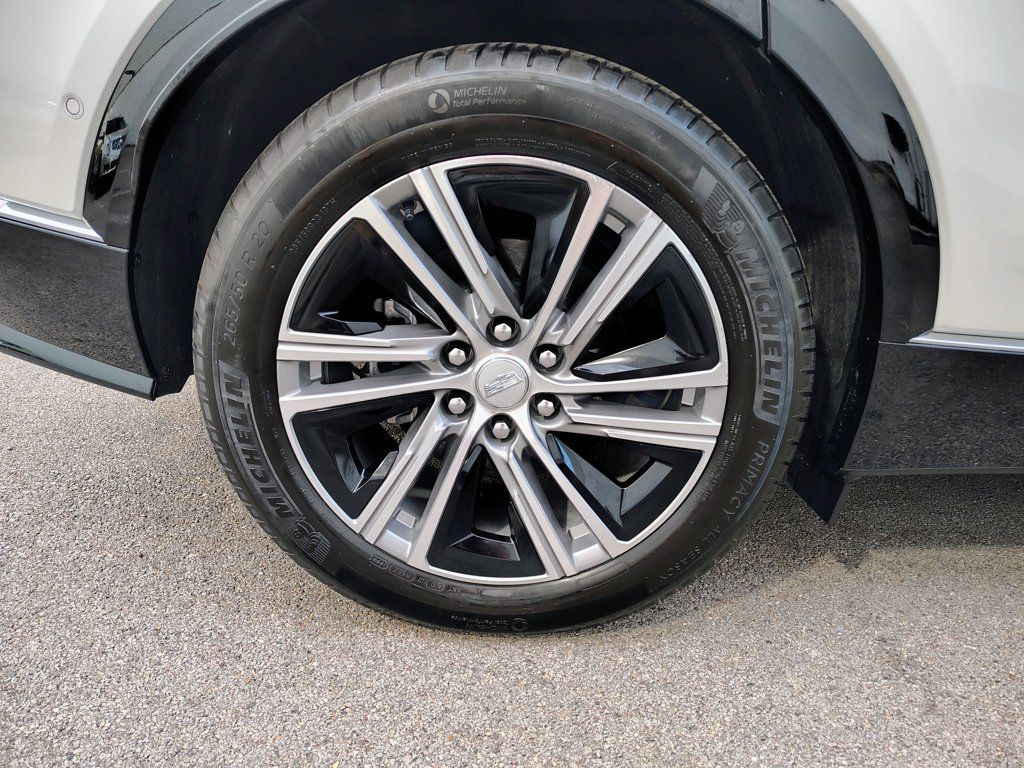 Used 2024 Cadillac Lyriq Luxury AWD/4WD image 11