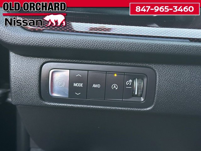 Used 2024 Chevrolet Traverse Z71 w/ Enhanced Driving Package AWD/4WD image 19
