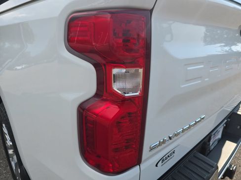 Used 2019 Chevrolet Silverado 1500 LT w/ All-Star Edition AWD/4WD image 34