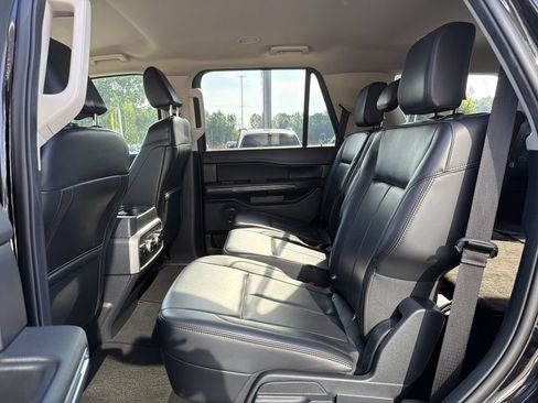 Used 2024 Ford Expedition XLT AWD/4WD image 13