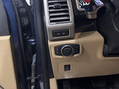 Used 2016 Ford F150 Lariat w/ Equipment Group 502A Luxury image 15