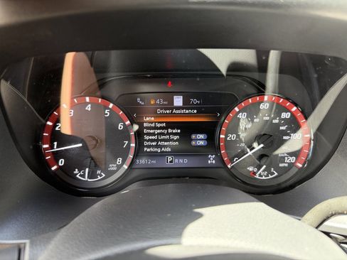 Used 2023 Nissan Titan PRO-4X w/ Pro-4x Convenience Package AWD/4WD image 22
