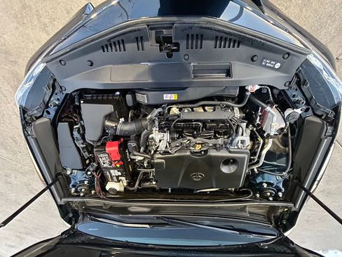 Used 2019 Toyota Camry SE image 33