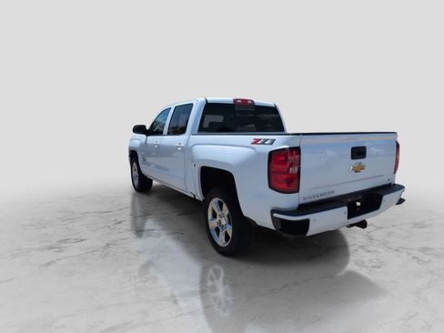 Used 2018 Chevrolet Silverado 1500 LT w/ Texas Edition AWD/4WD image 6