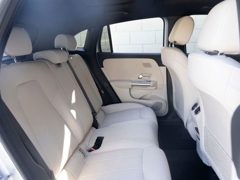 Used 2026 Mercedes-Benz GLA 250 image 24