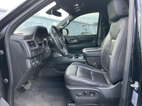 Used 2021 Chevrolet Tahoe Z71 w/ Luxury Package image 40