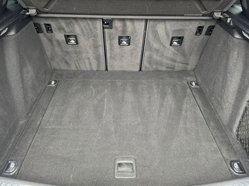 Used 2018 Porsche Macan image 21