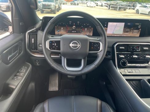 Certified 2025 Nissan Armada SL RWD image 17