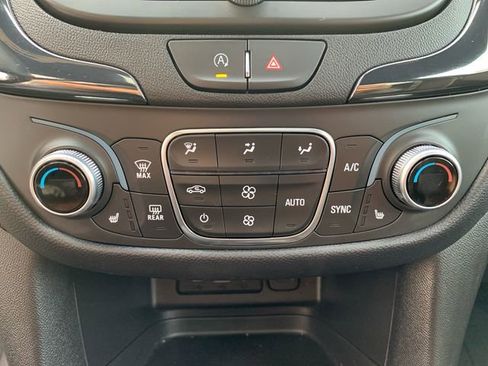 Used 2024 Chevrolet Equinox RS image 28