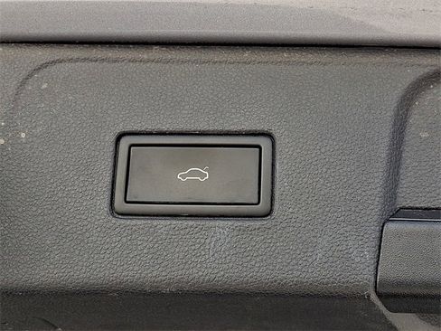 Used 2022 Volkswagen Atlas SEL image 30