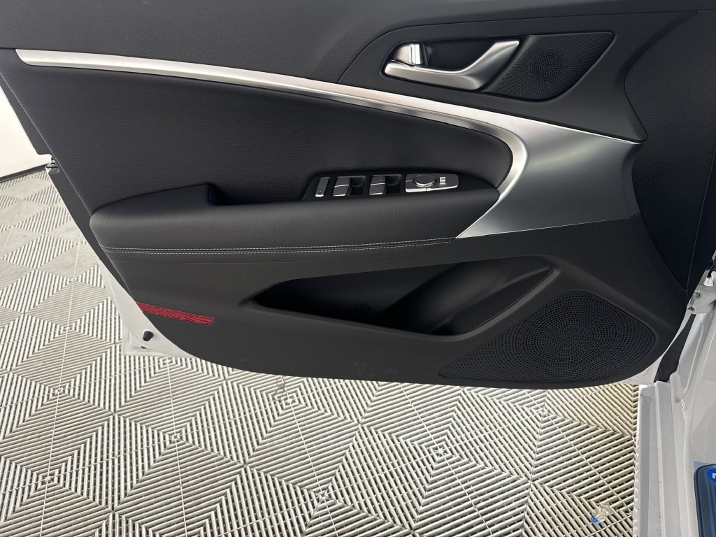 New 2026 Genesis G70 2.5T RWD image 11
