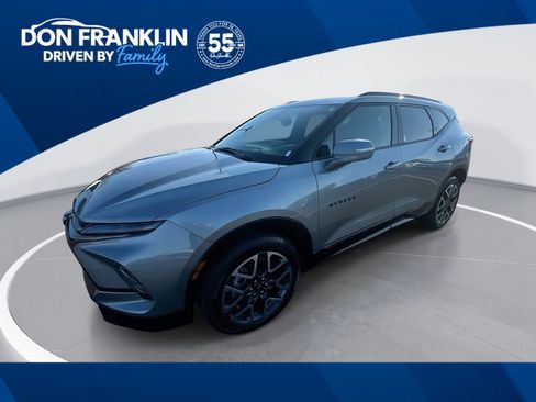 Used 2025 Chevrolet Blazer RS image 1