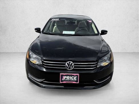 Used 2012 Volkswagen Passat 2.5 SE FWD image 2