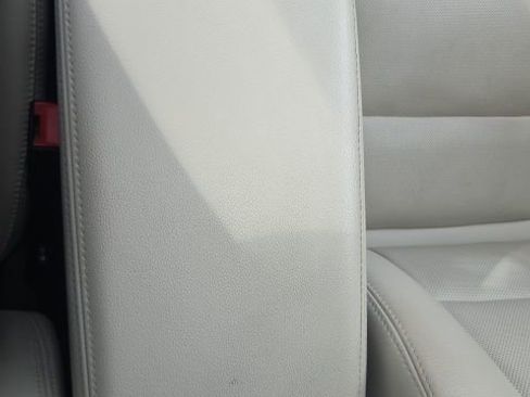 Used 2018 Chevrolet Impala Premier w/ Premier Confidence Package image 32