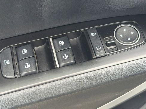 Used 2021 Kia Soul LX FWD image 31
