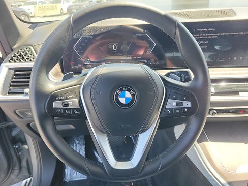 Used 2024 BMW X5 sDrive40i w/ Parking Assistance Package RWD image 25