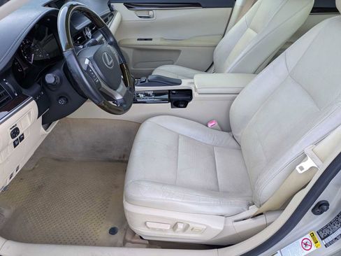Used 2013 Lexus ES 350 4dr Sdn image 15