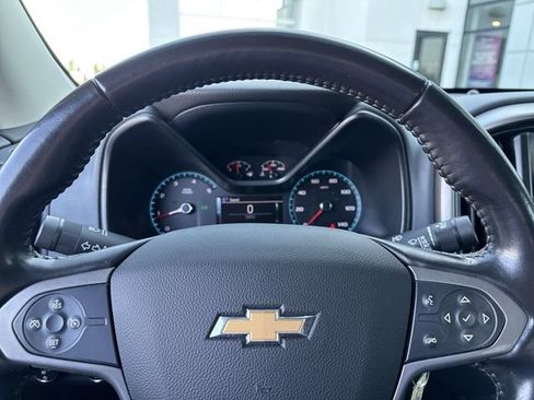 Used 2018 Chevrolet Colorado Z71 AWD/4WD image 18