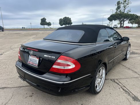 Used 2005 Mercedes-Benz CLK 55 AMG Cabriolet image 53