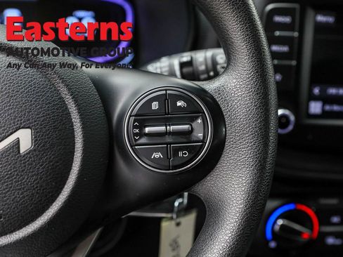 Used 2023 Kia Soul LX w/ Option Group 015 FWD image 16
