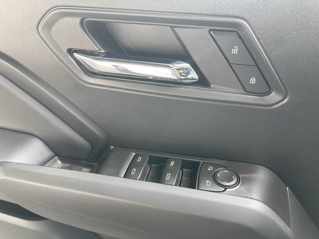 New 2026 GMC Canyon Elevation RWD image 23