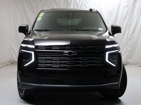 Used 2025 Chevrolet Tahoe High Country AWD/4WD image 5