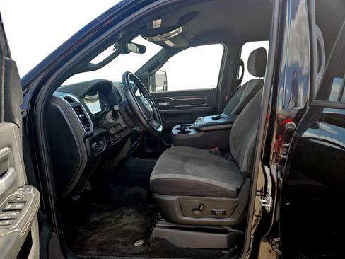 Used 2024 RAM 2500 Big Horn AWD/4WD image 28
