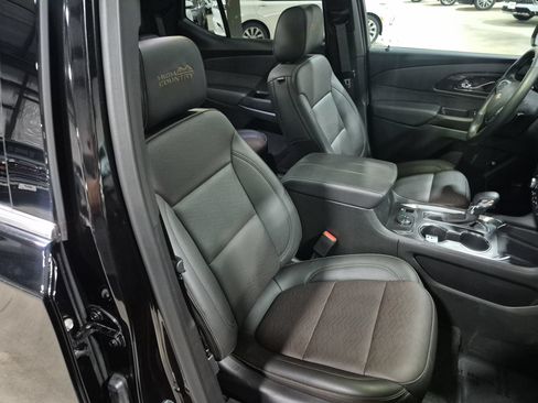 Certified 2023 Chevrolet Traverse High Country AWD/4WD image 30
