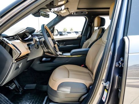 New 2026 Land Rover Range Rover Sport Dynamic SE AWD/4WD image 4