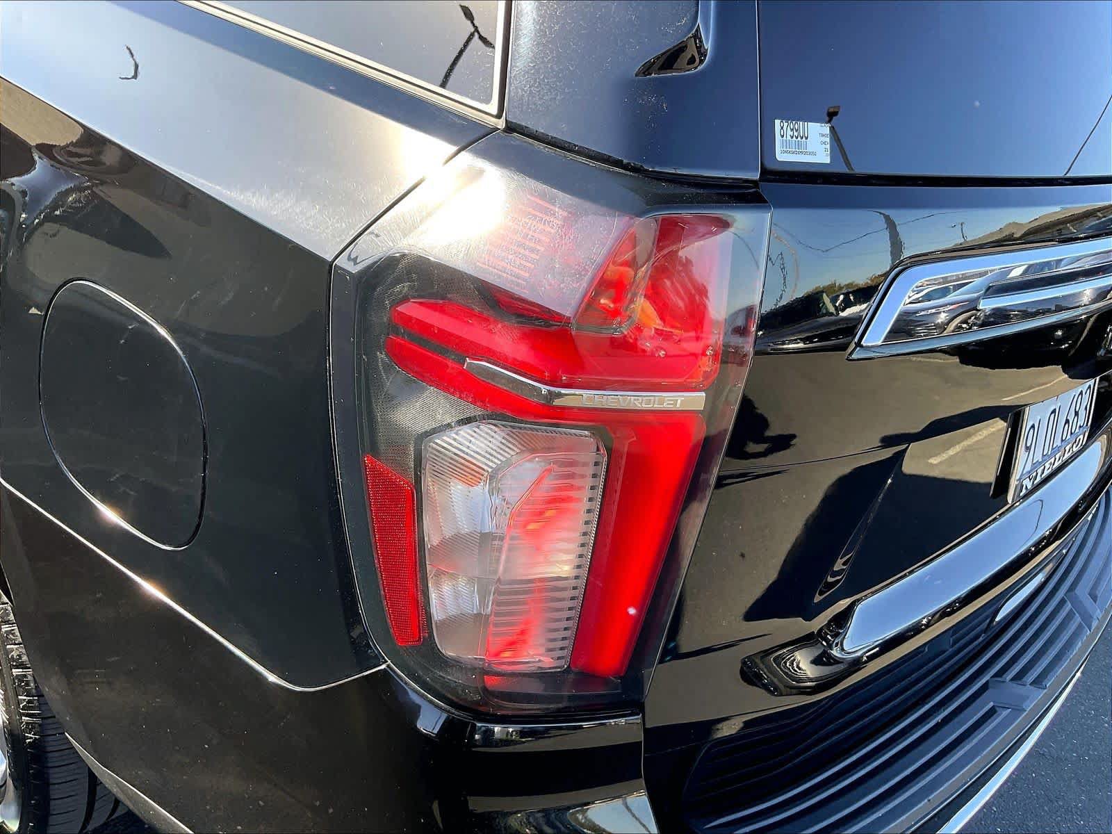 Used 2021 Chevrolet Tahoe Premier AWD/4WD image 33